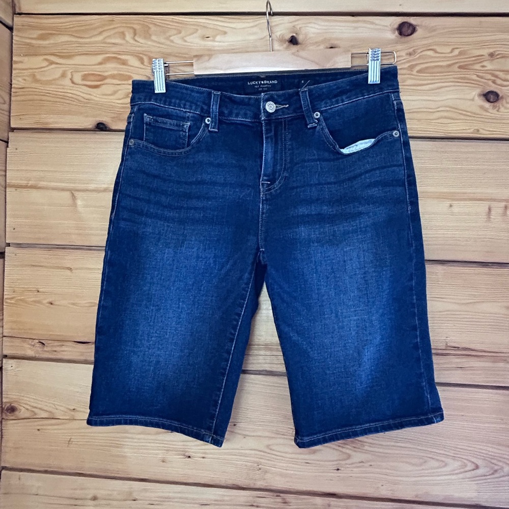 Lucky Brand Denim Bermuda Shorts‎ Size 6 or 28 Dark Wash Stretch Mid Rise Casual